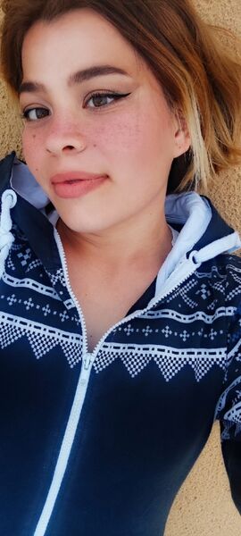  ,   Lilia, 24 ,   
