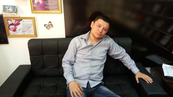  ,   Abror, 40 ,  