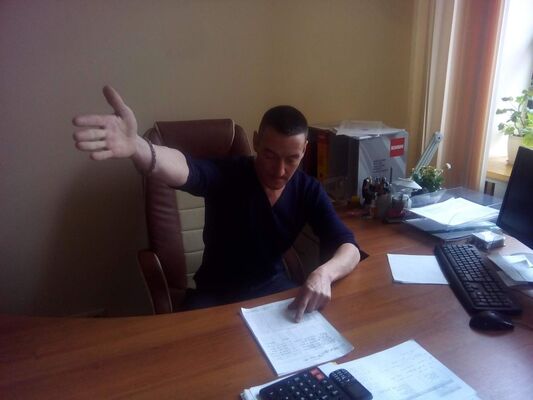  ,   Oleg, 47 ,  