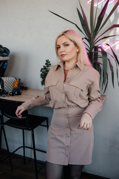  ,   Liza, 36 ,   ,   