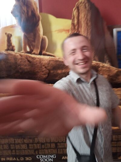  ,   Pilligrim, 42 ,  