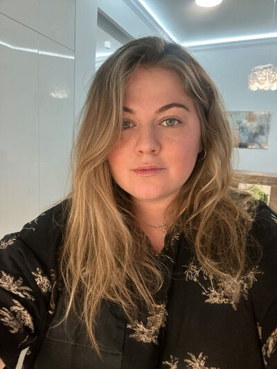  ,   Vikki, 32 ,   ,   , c , 