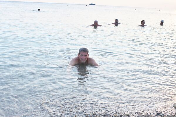  ,   Artur, 52 ,   ,   , c 