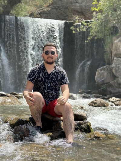  ,   Ibrohim, 25 ,   ,   