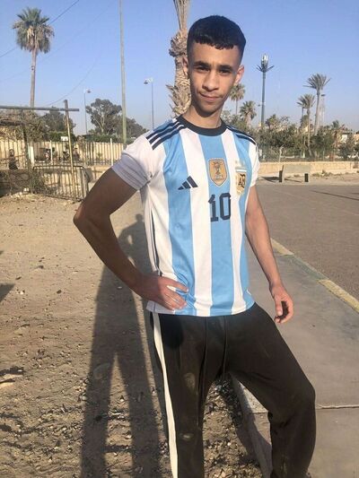 ,   Yassin, 19 ,   ,   