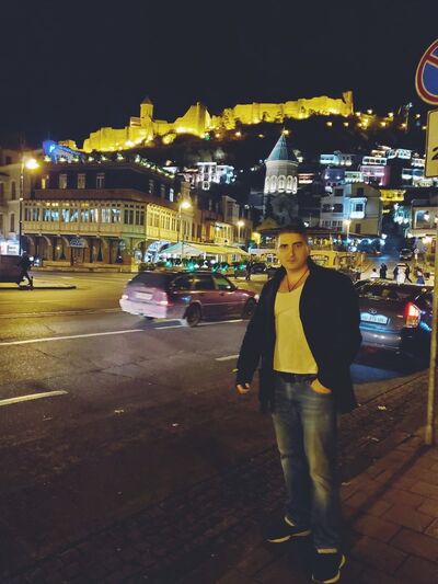  ,   Lasha, 42 ,   ,   , c 