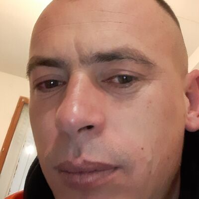  1er Arrondissement,   Ruslan, 37 ,   ,   , c 