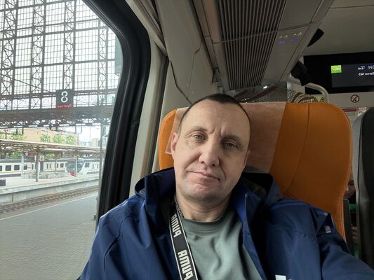  ,   Dmitry, 46 ,   c 