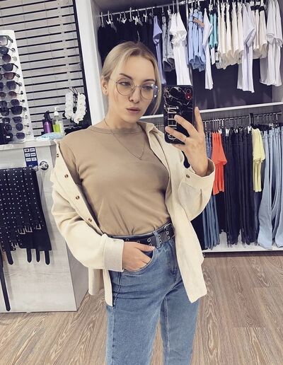  ,   Milana, 30 ,   ,   , 