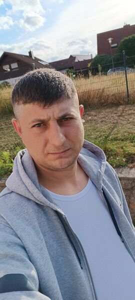  ,   Piotr, 37 ,   ,   