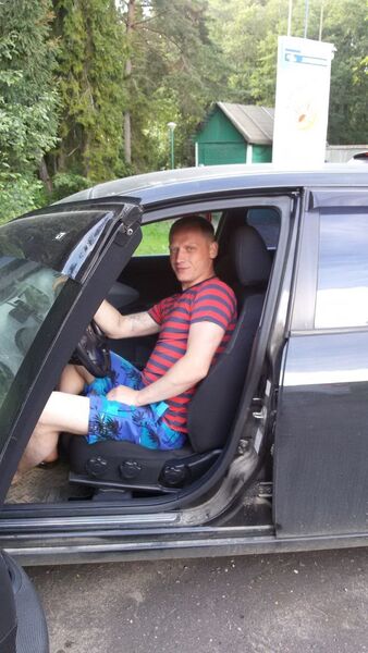  ,   Viktor, 34 ,   ,   