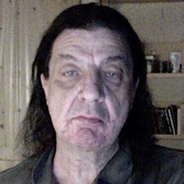  22718910  Sergey, 70 ,    