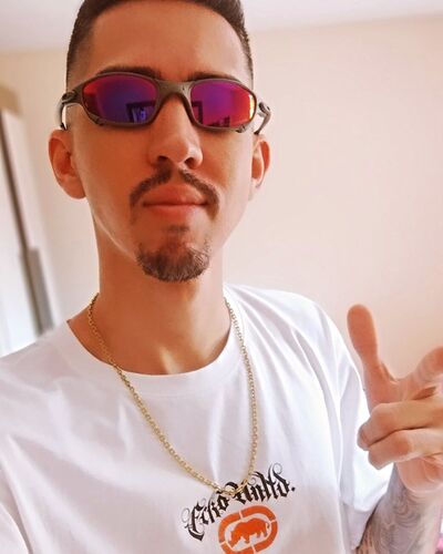  -,   Lorenzo, 28 ,   ,   