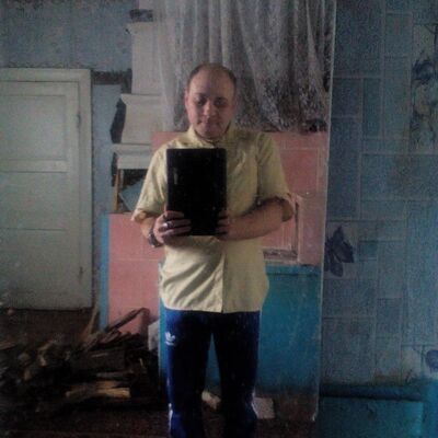  ,   Myhail, 37 ,   