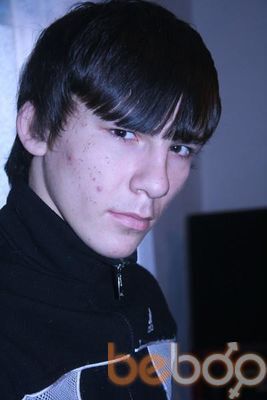  3268050  Ahmet, 32 ,    