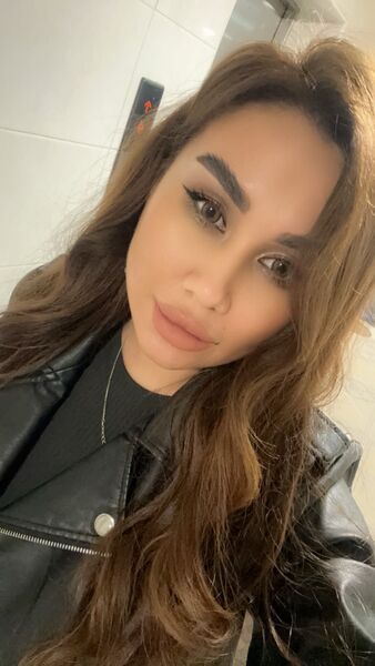  ,   Tamilla, 35 ,   