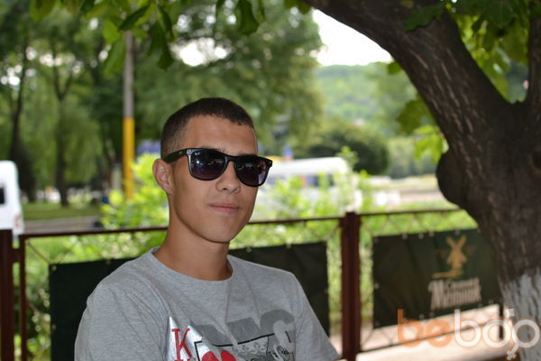  3308790  Andrew, 31 ,    