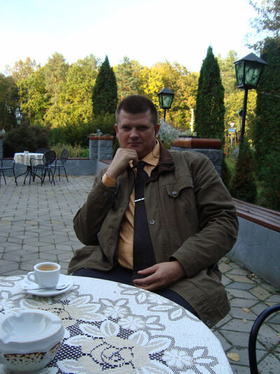  ,   Alex, 47 ,   