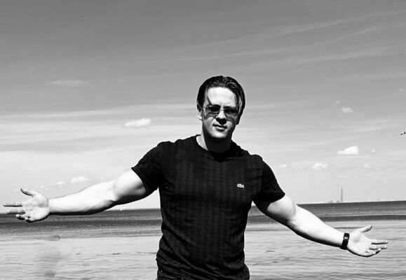  ,   Alexander, 28 ,   ,   