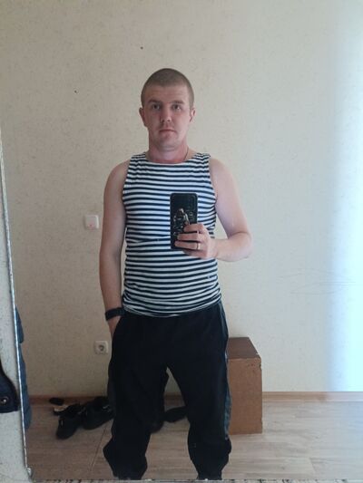  ,   Mikhail, 31 ,   ,   , c , 