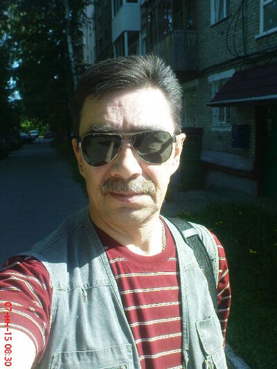  ,   Viktor, 63 ,   