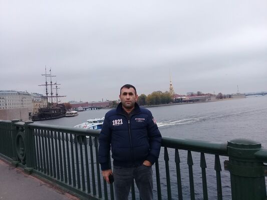  -,   Artur, 39 ,   ,   , c 