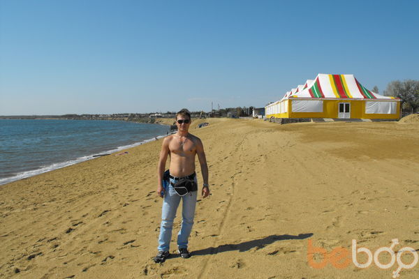 ,   Jon, 46 ,   