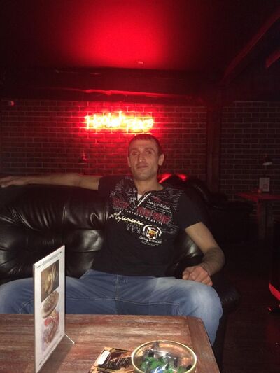  ,   Armen, 36 ,   