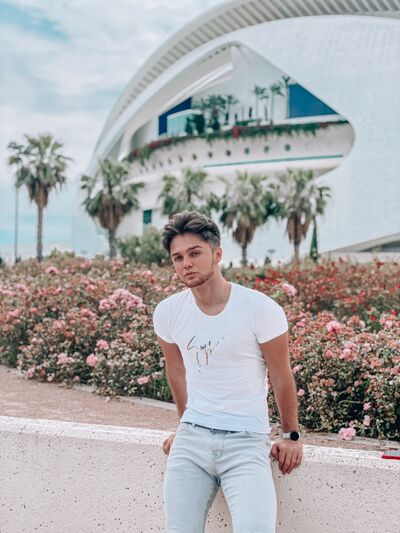  ,   Aykhan, 31 ,   ,   