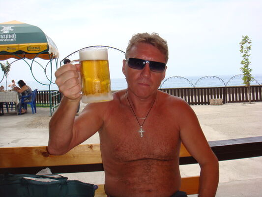  ,   Igor, 47 ,   