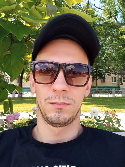  ,   Roman, 33 ,  