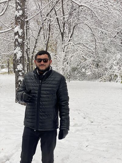  ,   Farhat, 40 ,   ,   , c 