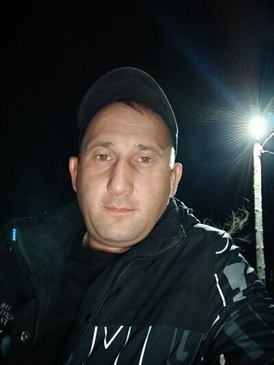 -,   Alex, 37 ,   ,   