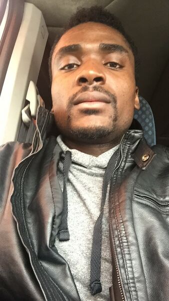  ,   Yannick, 26 ,   ,   , c 