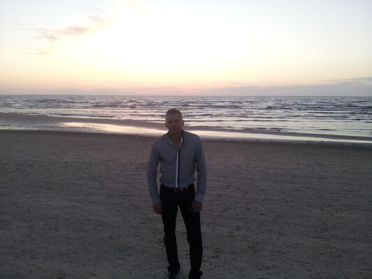  ,   Evgenij, 49 ,   ,   , c 