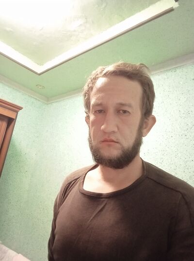  ,   Doniyor, 32 ,   ,   