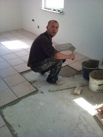  ,   Rihards, 42 ,   ,   , c 