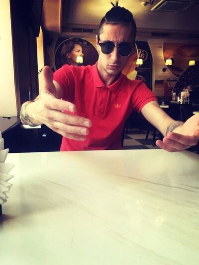  ,   Emir, 33 ,   ,   , c 