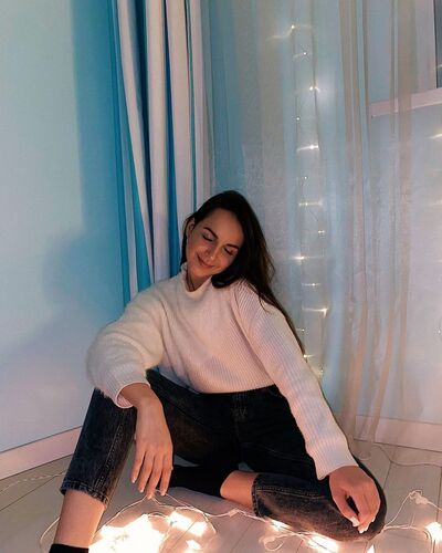  ,   Anna, 24 ,   ,   