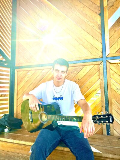 ,   Serj, 24 ,   ,   