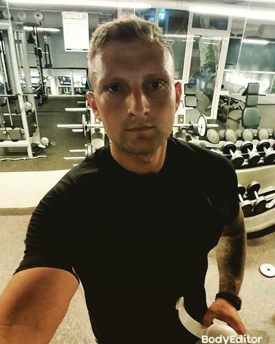  ,   Yulian, 31 ,   