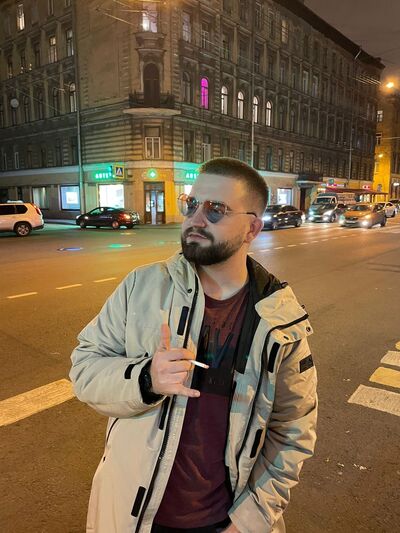  -,   Denis, 28 ,   ,   , c , 