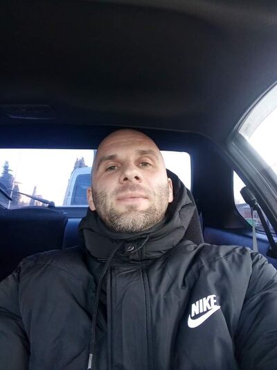  ,   Andre, 35 ,   ,   