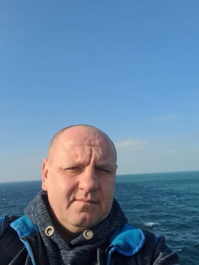  ,   Andrej, 46 ,     , c 