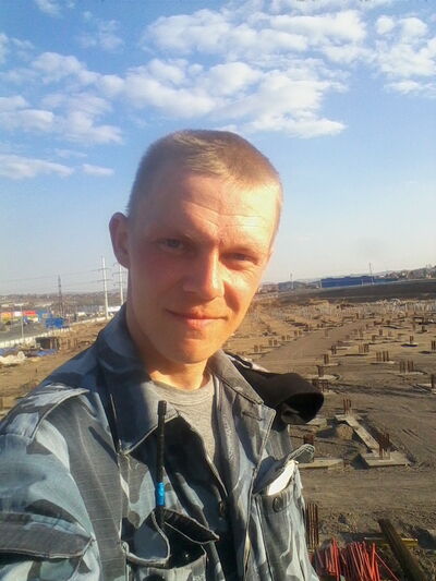  ,   Zheka, 33 ,   