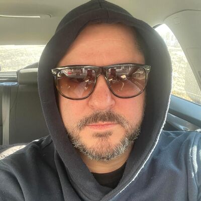  ,   Alex, 40 ,   ,   