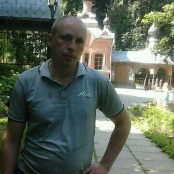  ,   Den, 47 ,  