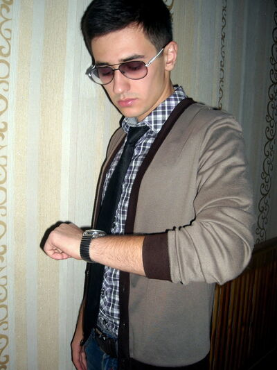  ,   Kamil, 29 ,   