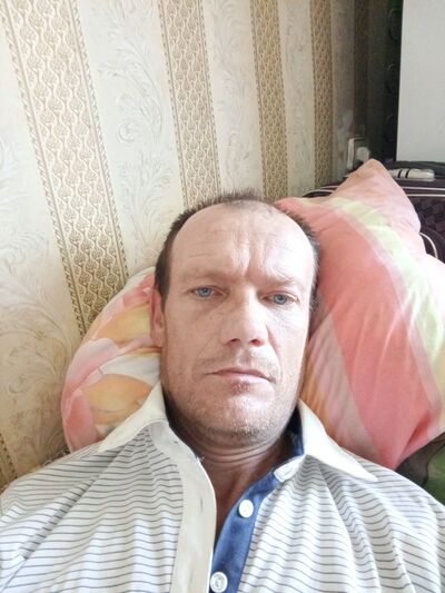  ,   Pavel, 44 ,   ,   
