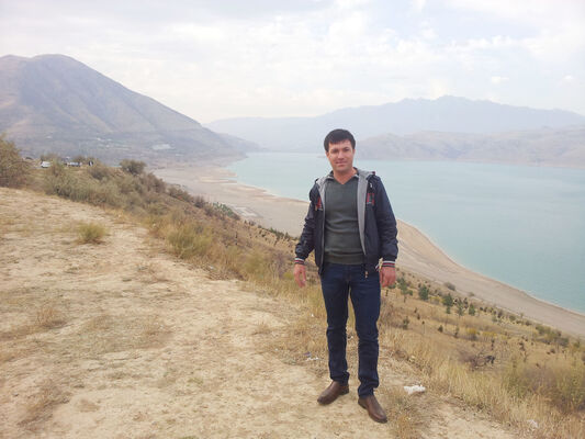  ,   Ruslan, 36 ,   ,   , c 